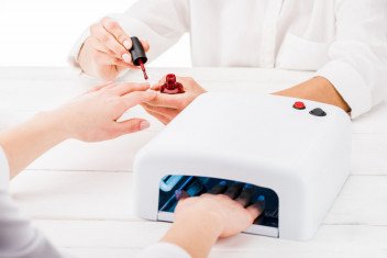 Acryl, Nagelvoorbereidingen, Nagelstudio, Nagels, Topgel, Nagelriemolie in Aarschot, Vlaams-Brabant