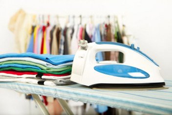 Thuishulp, Wassen en strijken, Klein naaiwerk, Mindermobielenvervoer, Bereiden van maaltijden, Hulp met boodschappen, Retouches met dienstencheques, Strijkdienst, Hulp bij schoonmaken van woningen in Geel, Antwerpen